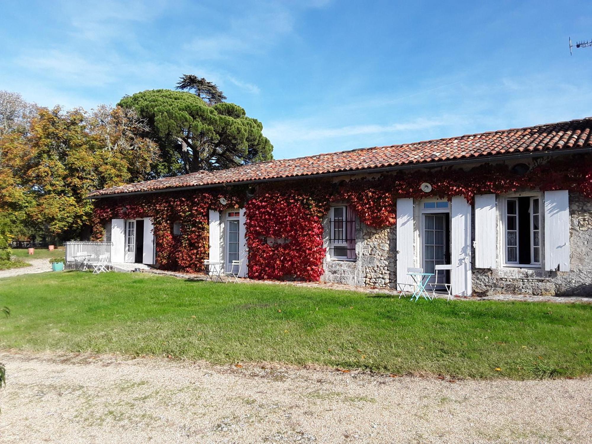 Domaine Les Galards Panzió Le Garde Kültér fotó